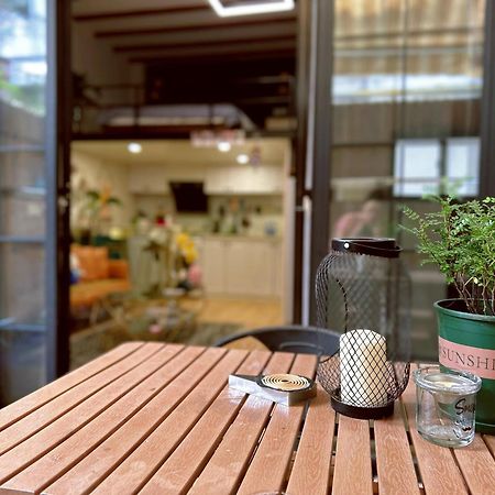 Shanghai Hills & Zinn City Bnb Near Line13 Mid Huaihai Rd & Changle Rd מראה חיצוני תמונה